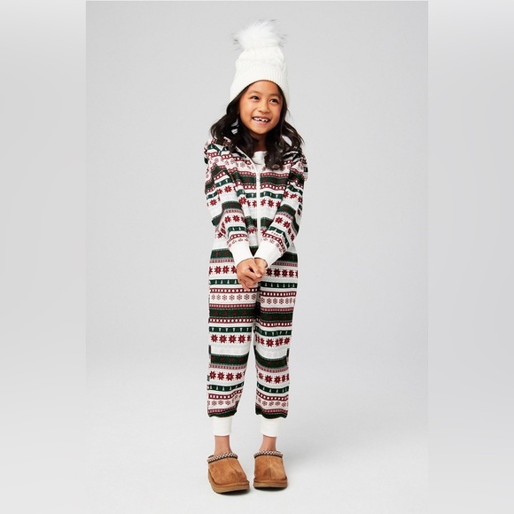 Fabletics Christmas The Kids Go-To Onesie Sz 2T - Picture 2 of 9